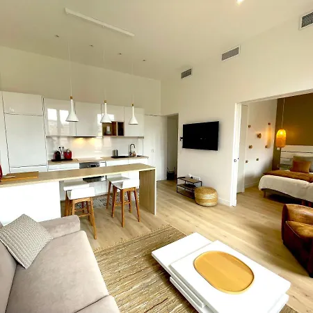 2 Pieces Renove - Centre Ville - Lou3 *