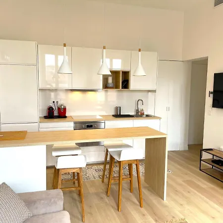 2 Pieces Renove - Centre Ville - Lou3 Apartment *